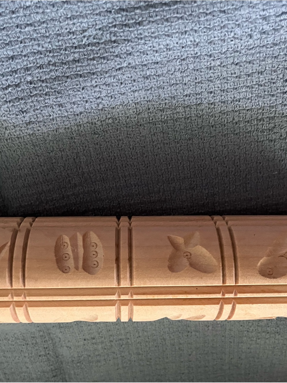 Wooden Embossed Rolling Pin for Cookie Patterns - Natural - Picture 8 of 12
